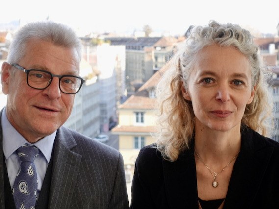 Porträt von Martin Baumgartner (links) und Pascaline Caligiuri (rechts)