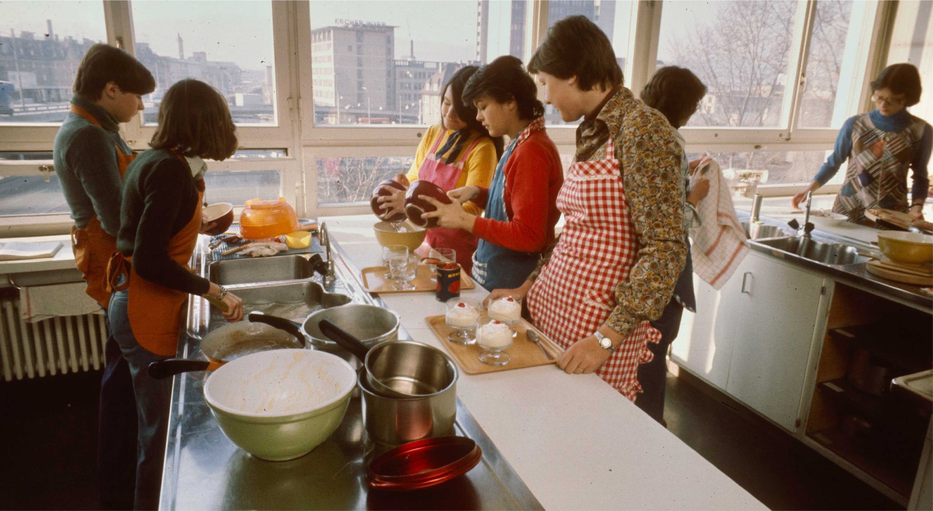 Un cours d'économie familiale dans les années 80